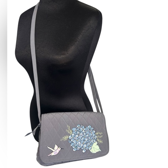 Vera Bradley Hummingbird Happy Hydrangeas Embroidered Crossbody Bag Gray New - Picture 1 of 12